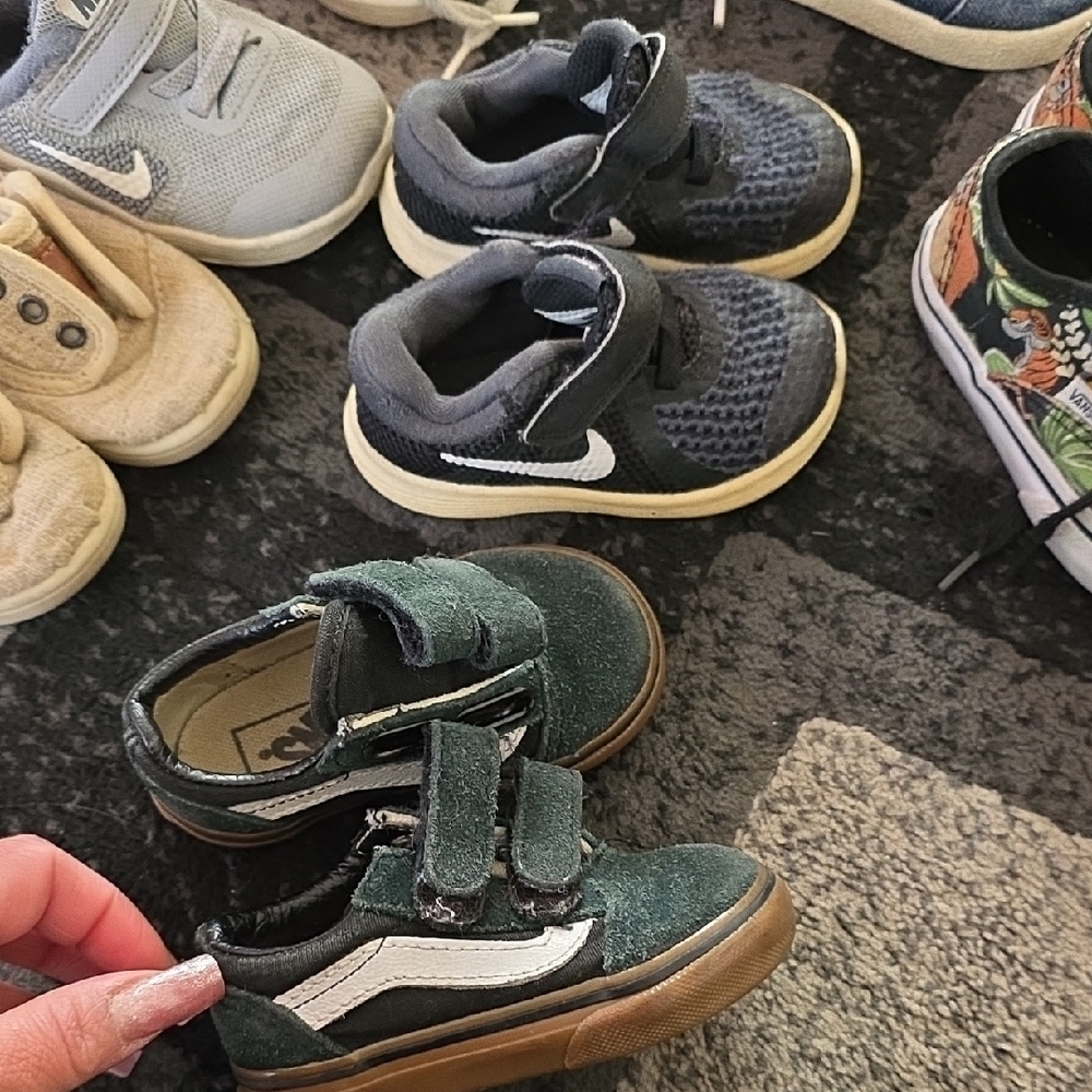 Kids' Multi-Color Shoe Collection - Picture 3 of 7